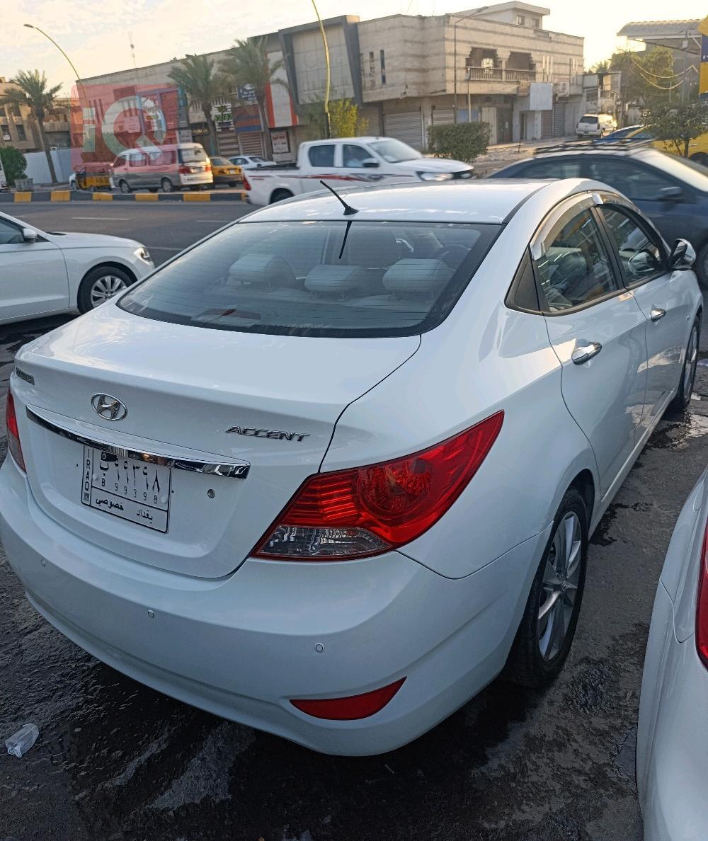 هیوندای ئەکسنت